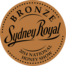 Load image into Gallery viewer, Malfroy&#39;s Gold 2014 Bronze Medal Sydney Royal Easter Show
